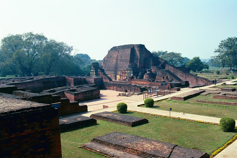 Sāriputta's stupa