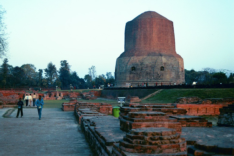 damekh stupa
